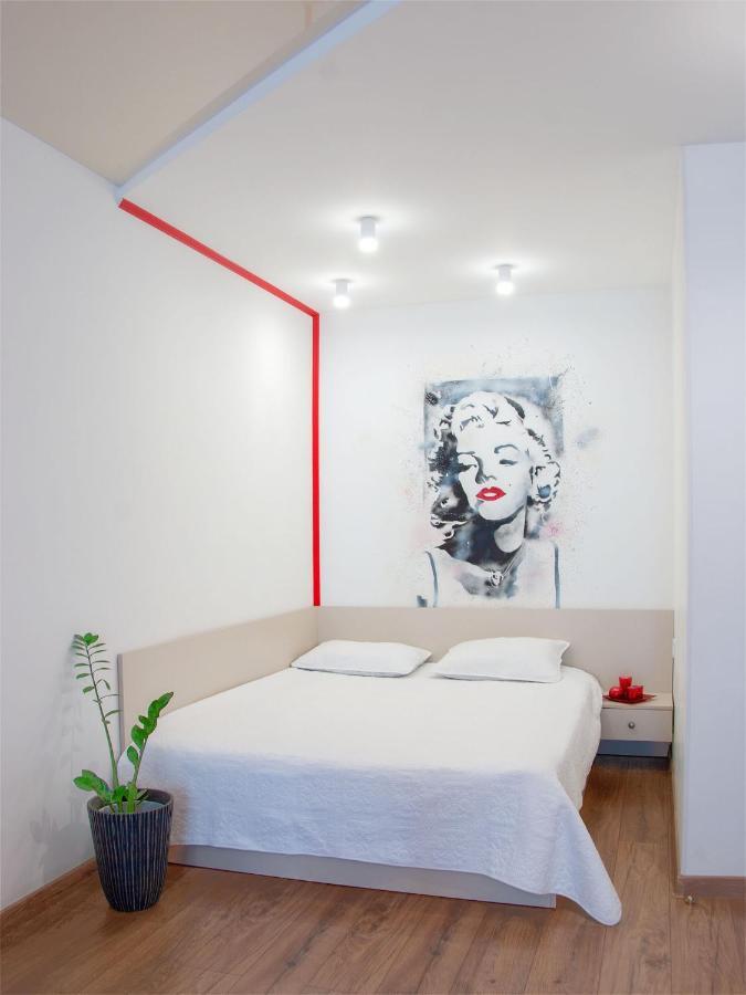 Monro Apartment Lviv Ngoại thất bức ảnh