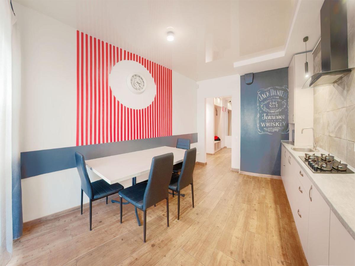 Monro Apartment Lviv Ngoại thất bức ảnh