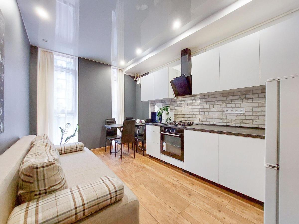 Monro Apartment Lviv Ngoại thất bức ảnh