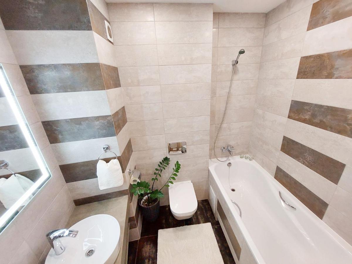 Monro Apartment Lviv Ngoại thất bức ảnh