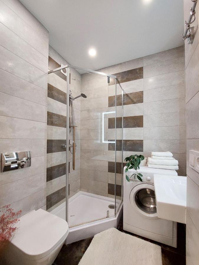 Monro Apartment Lviv Ngoại thất bức ảnh